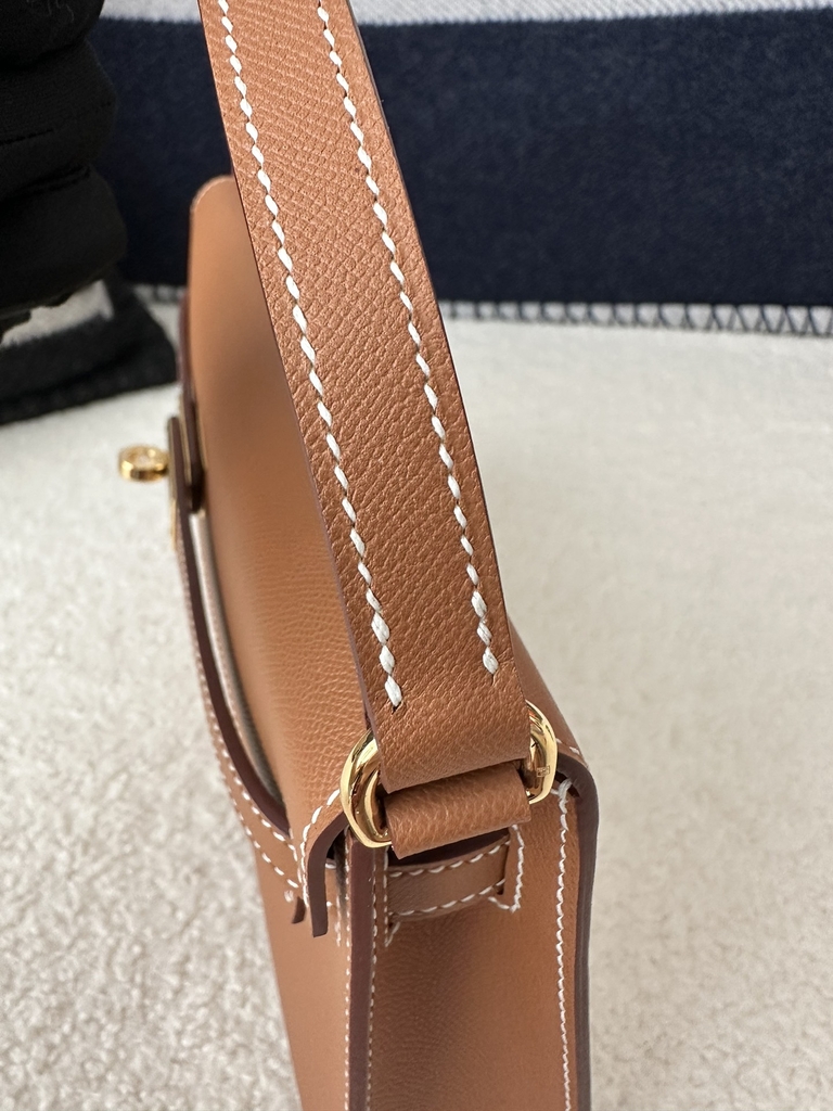 Kelly Elan 27cm New Style Shoulder Bag in Imported Madame Leather, CC37 Gold with Gold Hardware