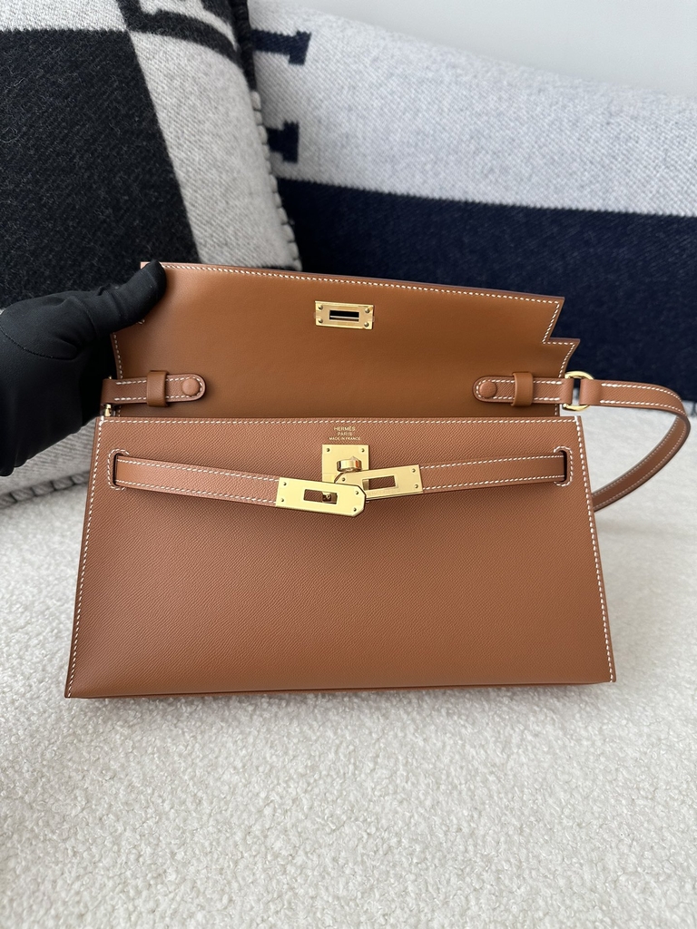 Kelly Elan 27cm New Style Shoulder Bag in Imported Madame Leather, CC37 Gold with Gold Hardware