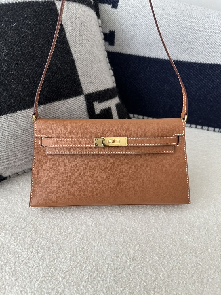 Kelly Elan 27cm New Style Shoulder Bag in Imported Madame Leather, CC37 Gold with Gold Hardware