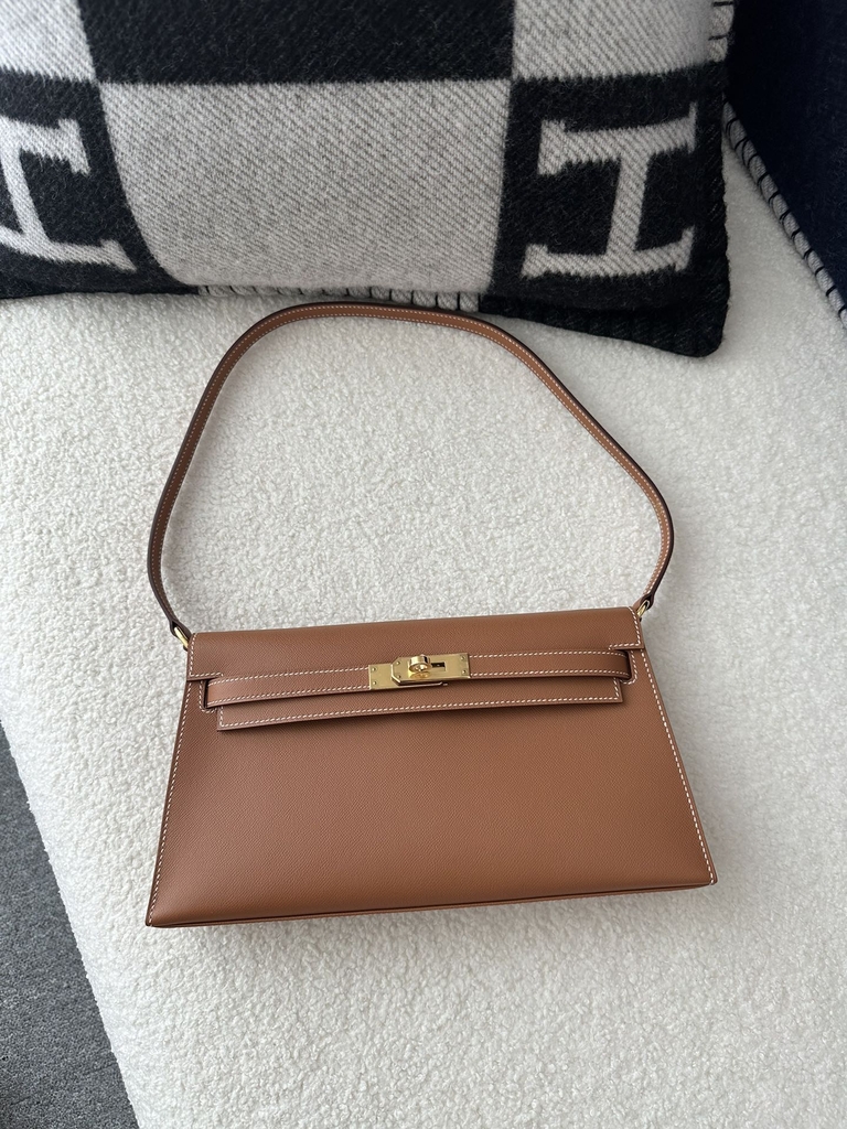 Kelly Elan 27cm New Style Shoulder Bag in Imported Madame Leather, CC37 Gold with Gold Hardware