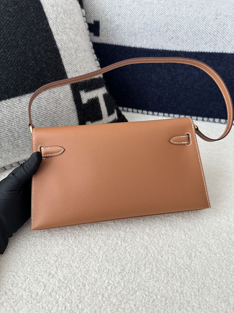 Kelly Elan 27cm New Style Shoulder Bag in Imported Madame Leather, CC37 Gold with Gold Hardware