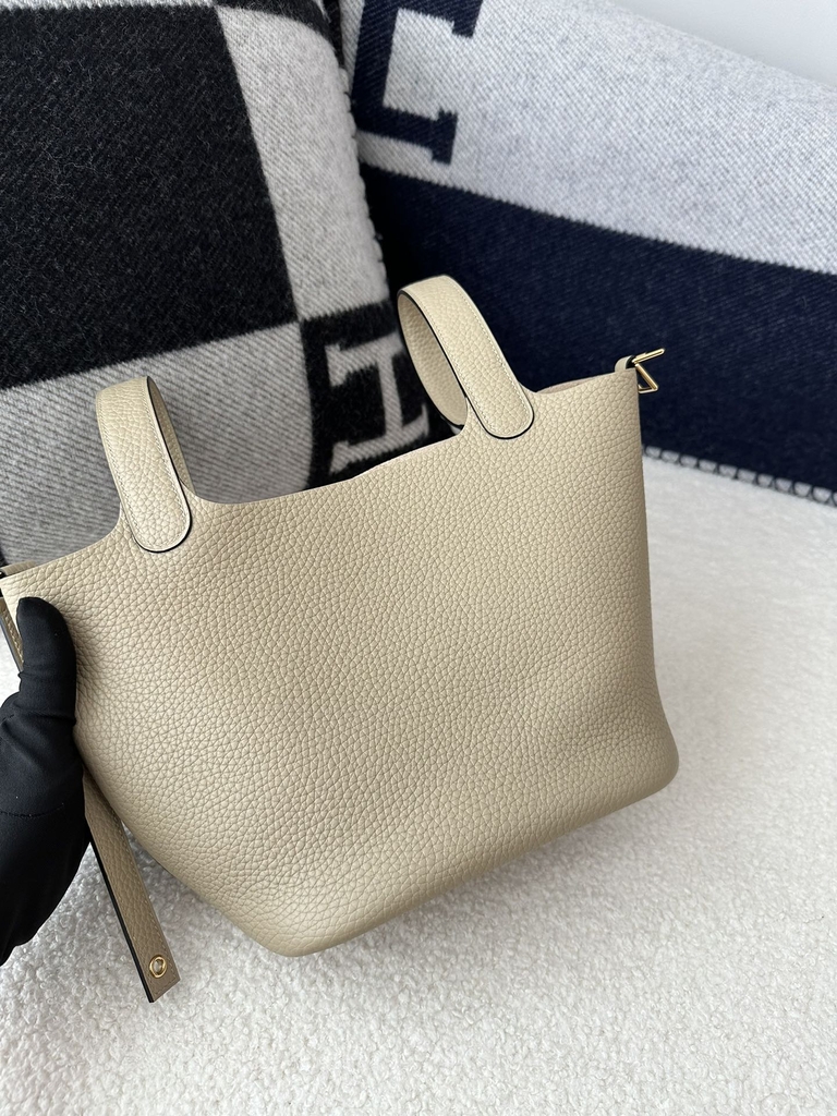 Picotin Lock 18cm in Imported Clemence TC Leather, S2 Trench with Gold Hardware