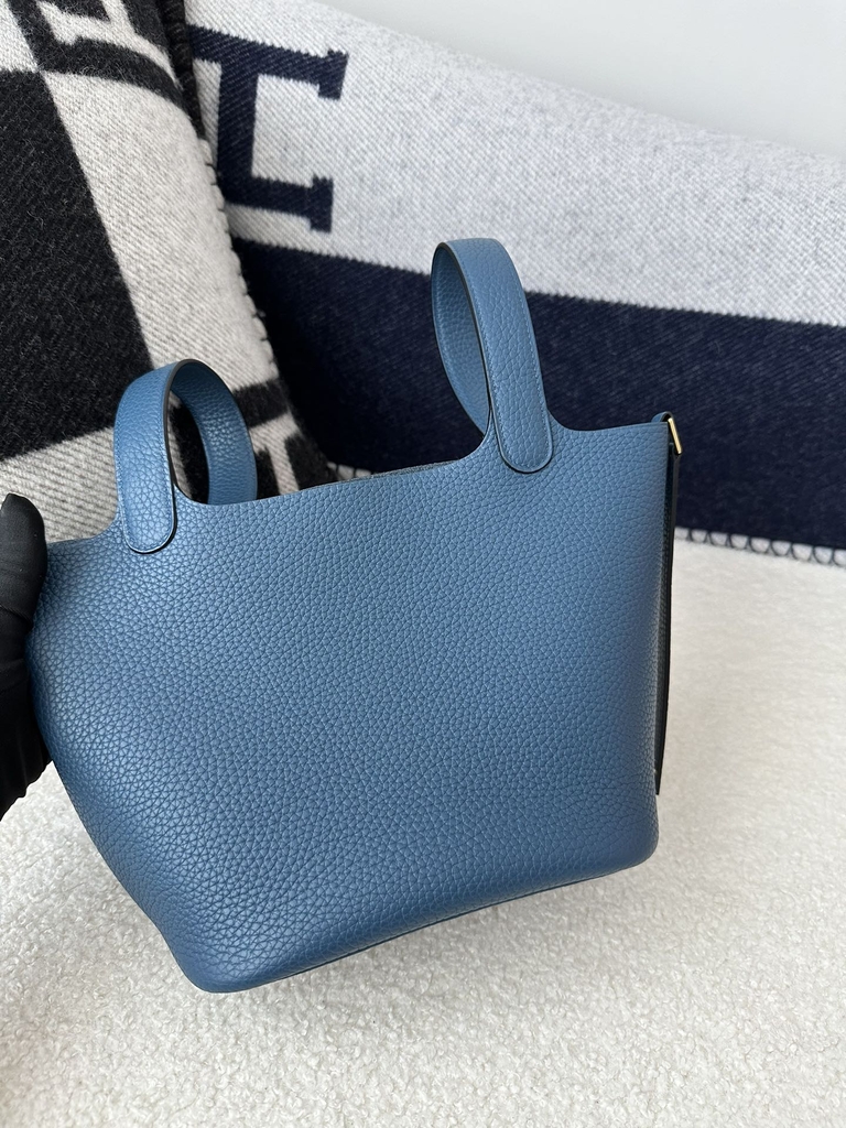 Picotin Lock 18cm in Imported Clemence TC Leather, S4 Deep Blue with Gold Hardware