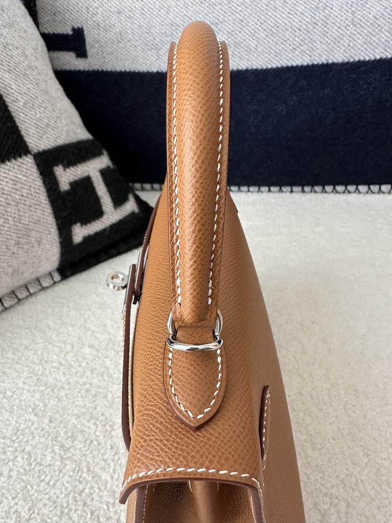 Kelly 25cm in Imported Epsom Leather, CK37 Gold with Silver Hardware