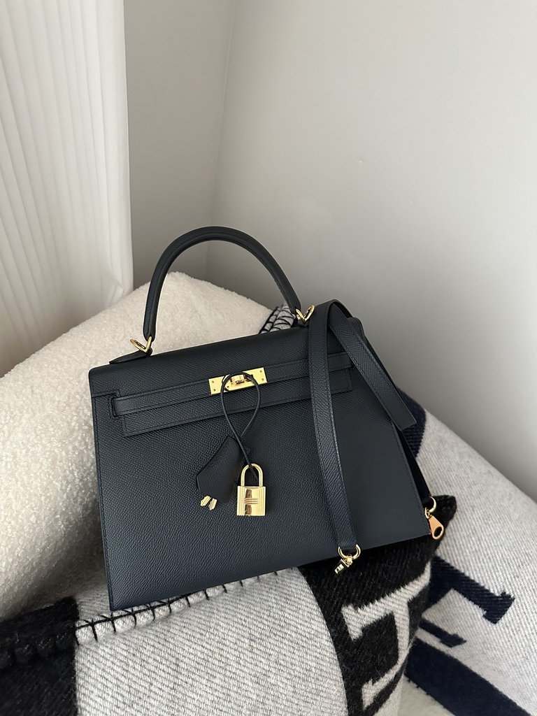 Kelly 25cm in Imported Epsom Leather, 2Z Blue Nuit Midnight Blue with Gold Hardware