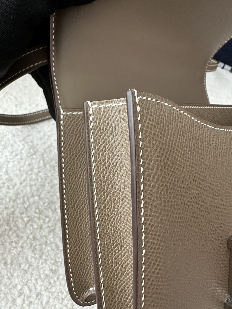 Constance 18cm Classic in Imported Epsom Leather, CK18 Etoupe Grey with Silver Hardware