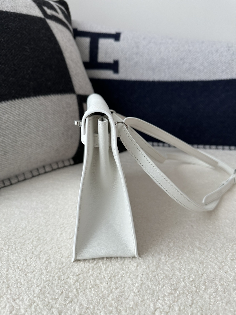 Kelly Danse 22cm Dance Bag in Imported Swift Calfskin, 01 Blank Pure White with Silver Hardware