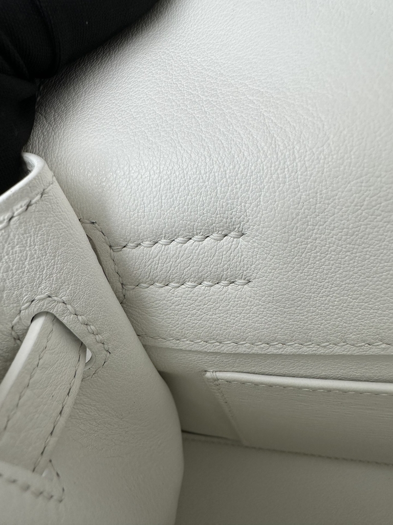 Kelly Danse 22cm Dance Bag in Imported Swift Calfskin, 01 Blank Pure White with Silver Hardware