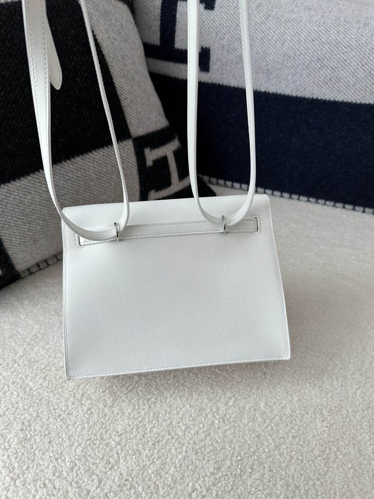 Kelly Danse 22cm Dance Bag in Imported Swift Calfskin, 01 Blank Pure White with Silver Hardware