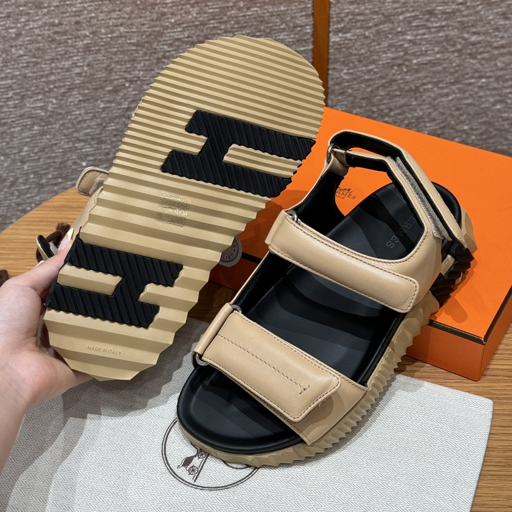 JD-560 - 088 Junior Sandals in Natural Beige Calfskin with Rubber Outsole