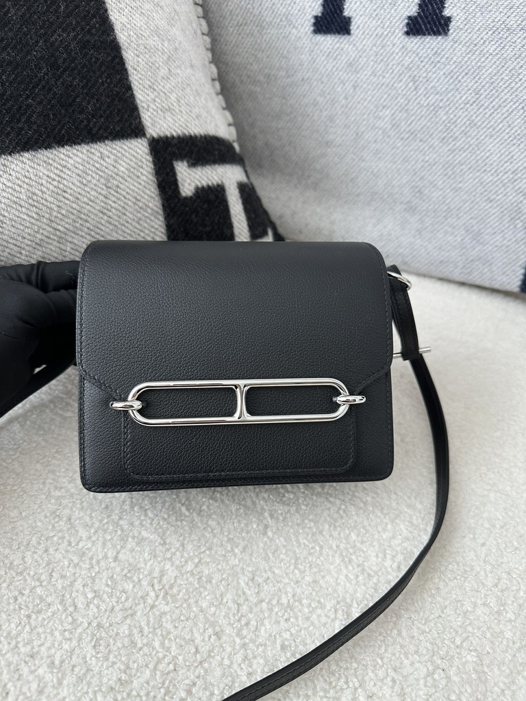 Roulis 18cm in Imported Evercolor Leather, CK89 Noir Black with Silver Hardware