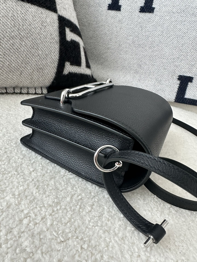 Roulis 18cm in Imported Evercolor Leather, CK89 Noir Black with Silver Hardware