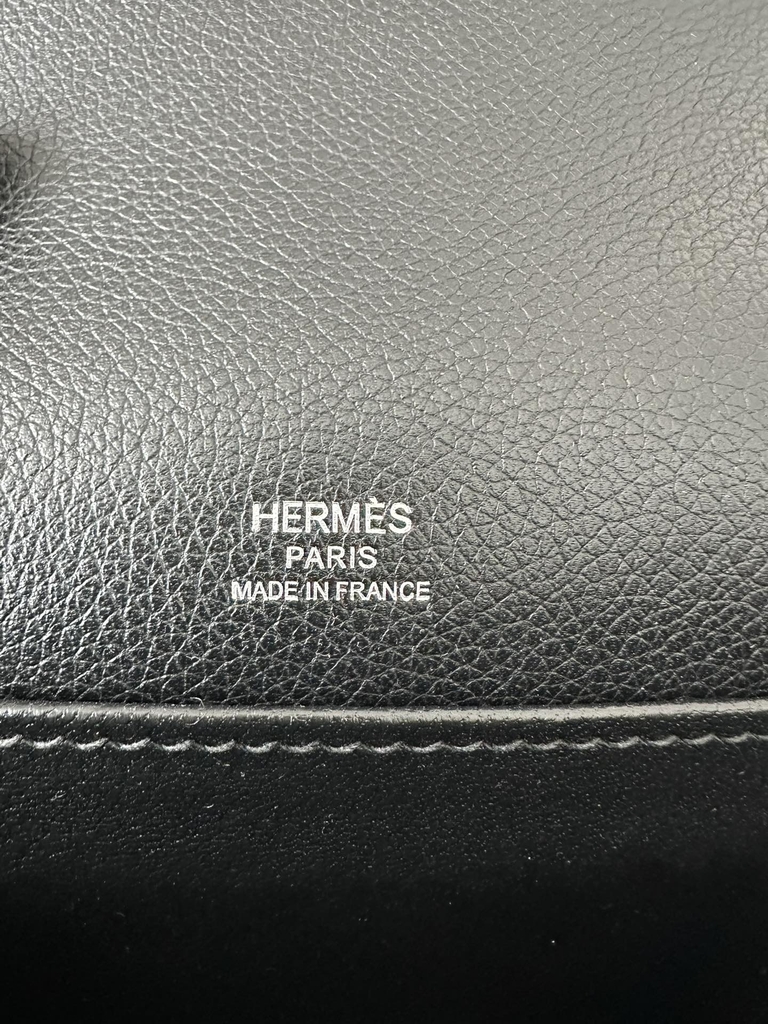 Roulis 18cm in Imported Evercolor Leather, CK89 Noir Black with Silver Hardware