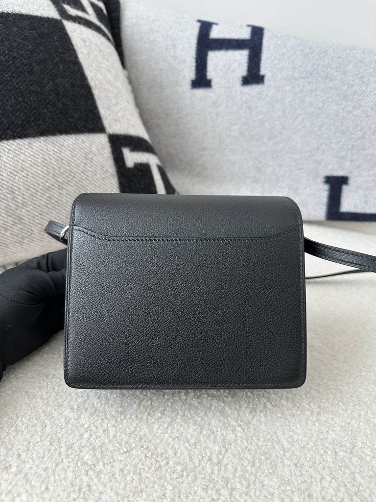 Roulis 18cm in Imported Evercolor Leather, CK89 Noir Black with Silver Hardware