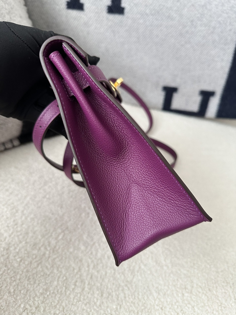 Kelly Danse 22cm Dance Bag in Imported Evercolor Calfskin, P9 Anemone with Gold Hardware