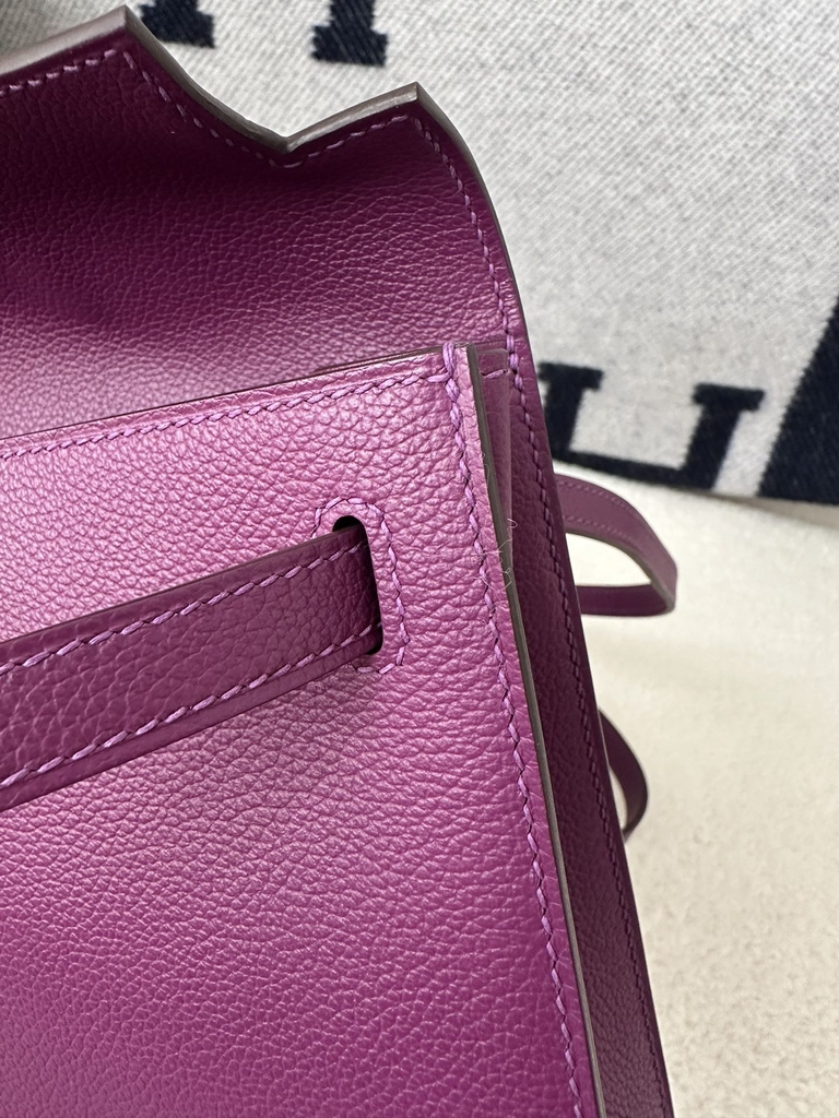 Kelly Danse 22cm Dance Bag in Imported Evercolor Calfskin, P9 Anemone with Gold Hardware