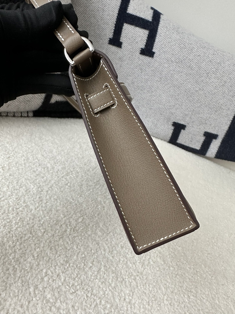 Kelly Elan 27cm New Style Shoulder Bag in Imported Madame Leather, CK18 Etoupe Grey with Silver Hardware