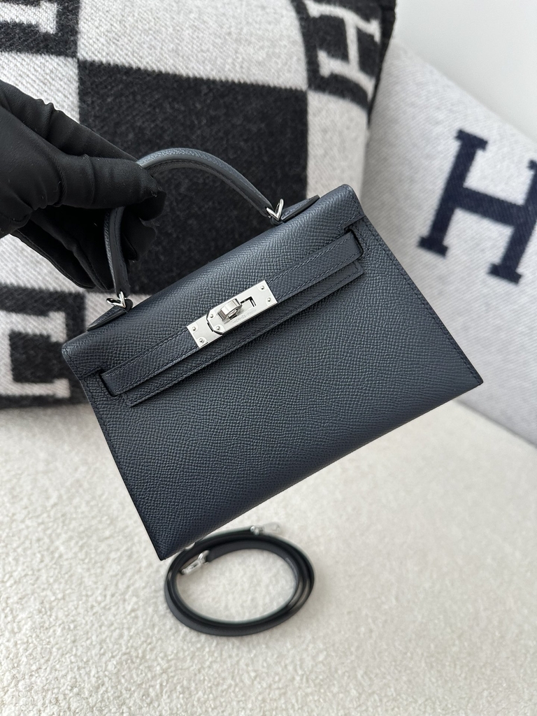 Kelly Mini II Second Generation in Imported Epsom Leather, 2Z Blue Nuit with Silver Hardware