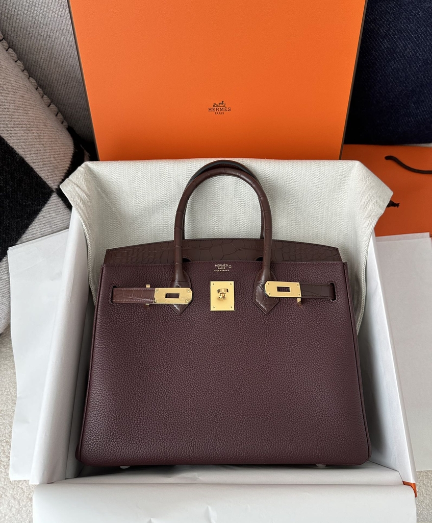 Birkin 30cm Touch in Matte Alligator Crocodile and Imported Togo Calfskin, 0G Rouge Sellier with Gold Hardware