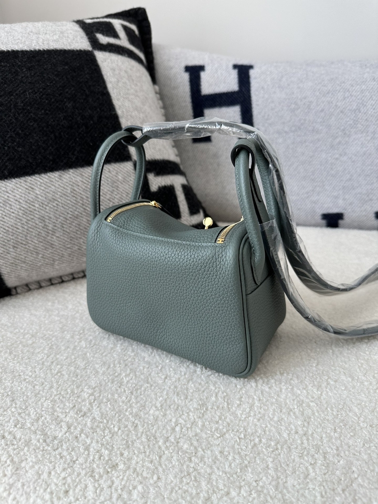 Lindy Mini TC Clemence Calfskin Leather CC63 Vert Amande Almond Green Gold Hardware