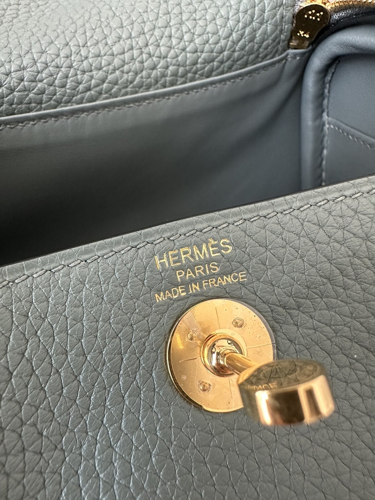 Lindy Mini TC Clemence Calfskin Leather CC63 Vert Amande Almond Green Gold Hardware