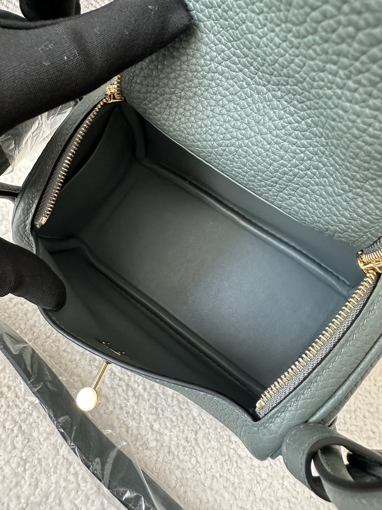 Lindy Mini TC Clemence Calfskin Leather CC63 Vert Amande Almond Green Gold Hardware