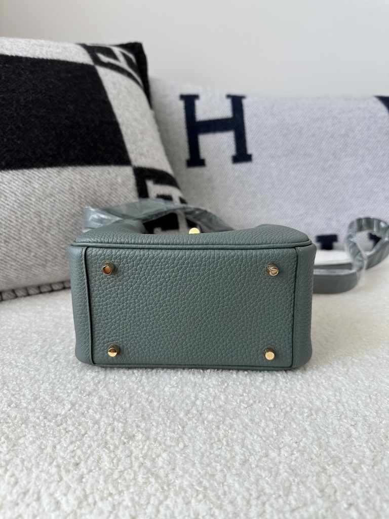 Lindy Mini TC Clemence Calfskin Leather CC63 Vert Amande Almond Green Gold Hardware
