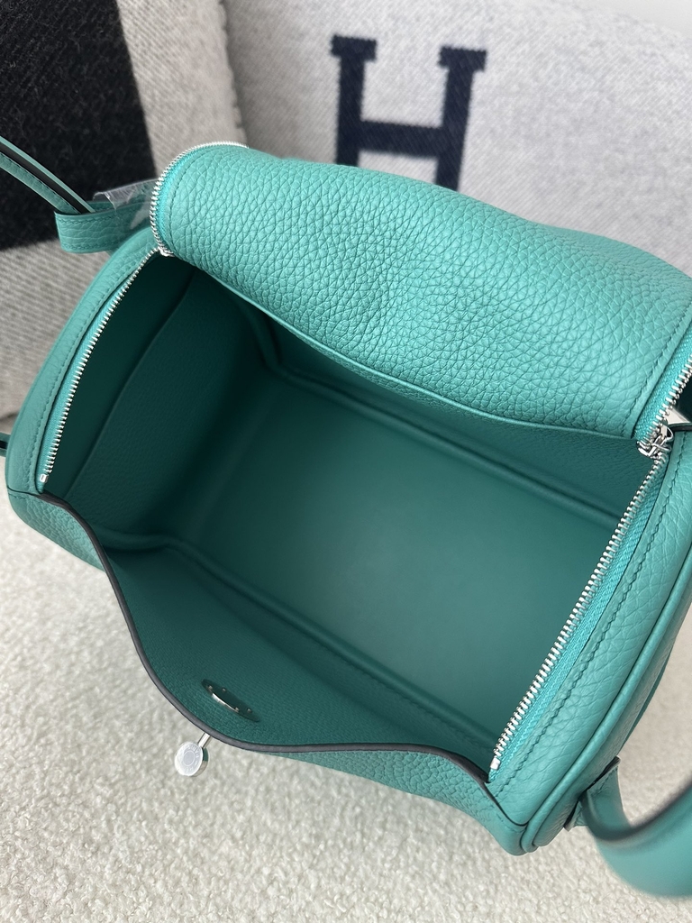Lindy 26cm TC Clemence Calfskin Leather U1 Vert Verone Verona Green Silver Hardware