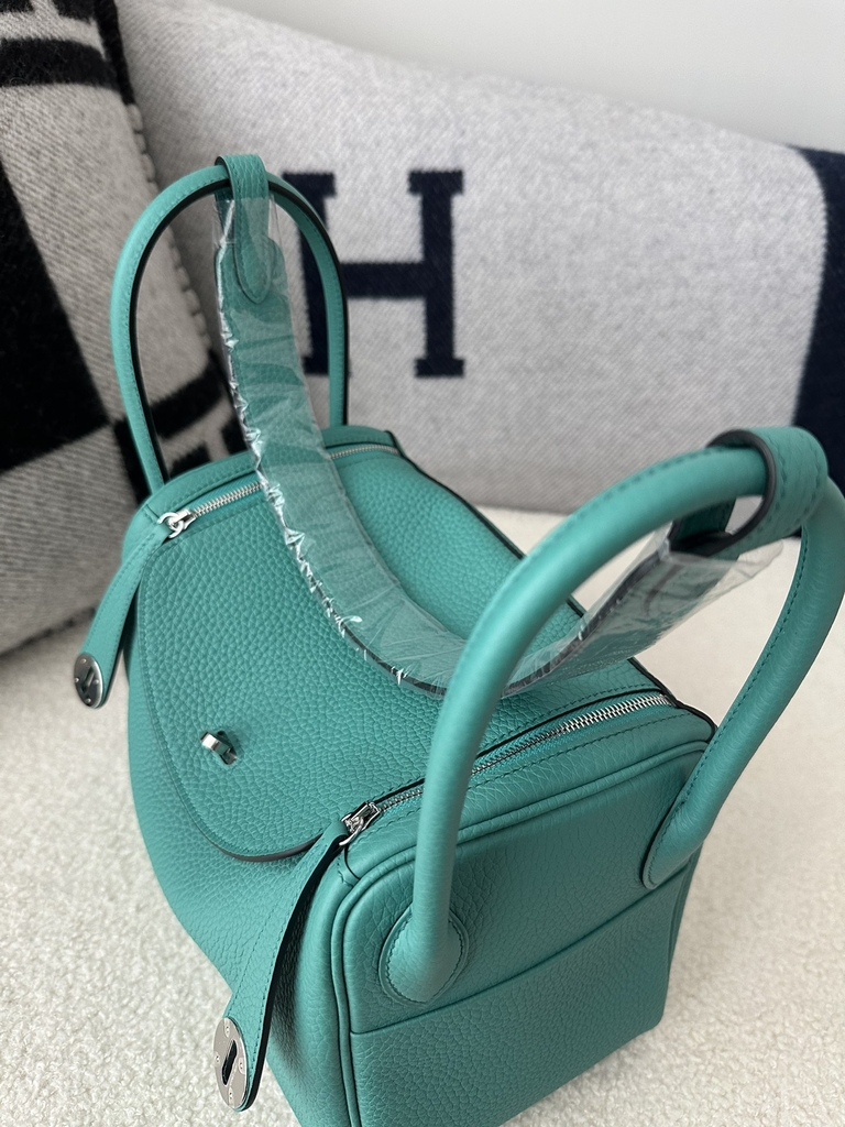 Lindy 26cm TC Clemence Calfskin Leather U1 Vert Verone Verona Green Silver Hardware