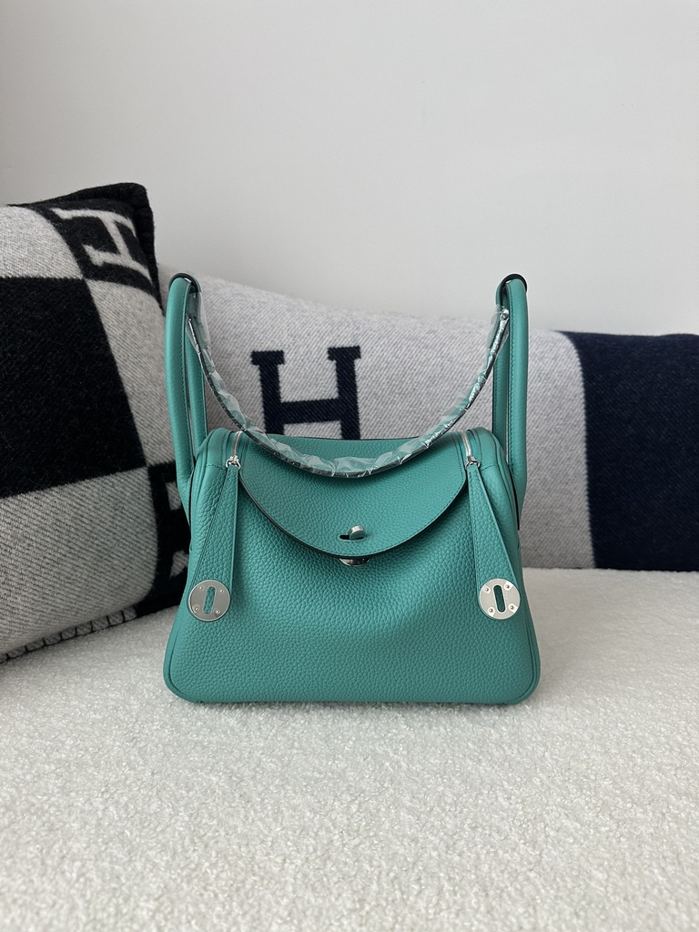Lindy 26cm TC Clemence Calfskin Leather U1 Vert Verone Verona Green Silver Hardware