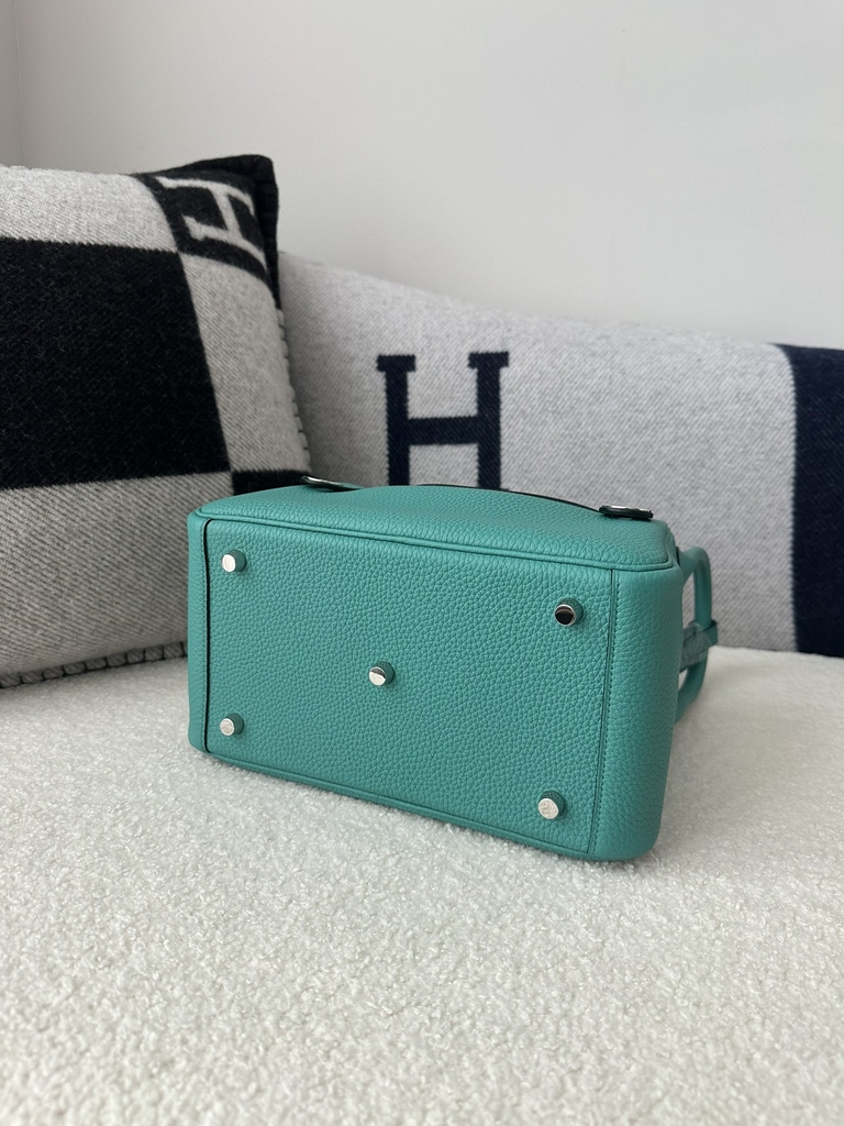 Lindy 26cm TC Clemence Calfskin Leather U1 Vert Verone Verona Green Silver Hardware