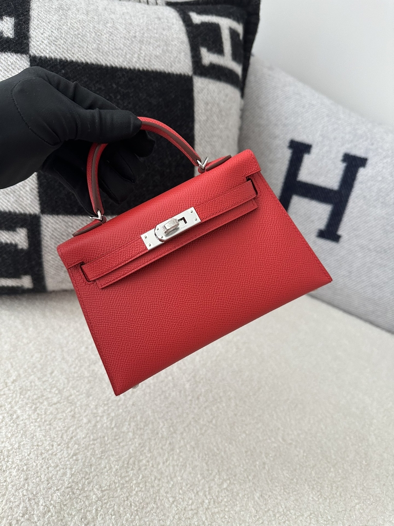Kelly Mini II Second Generation in Imported Epsom Leather, S3 Rouge De Coeur with Silver Hardware
