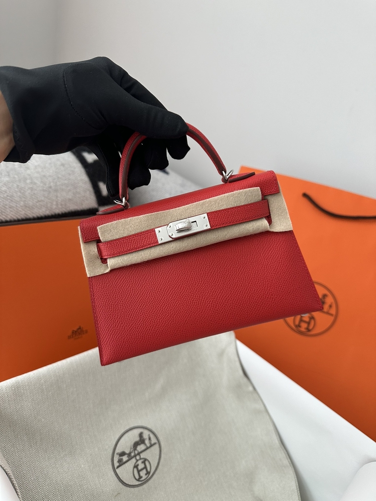 Kelly Mini II Second Generation in Imported Epsom Leather, S3 Rouge De Coeur with Silver Hardware