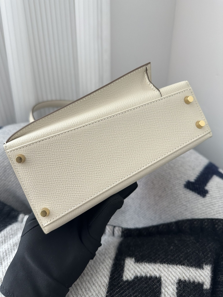 Kelly Desordre 20cm Epsom Textured Calfskin Leather CC10 Carie Milkshake White Gold Hardware