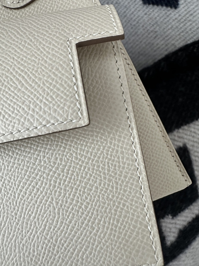 Kelly Desordre 20cm Epsom Textured Calfskin Leather CC10 Carie Milkshake White Gold Hardware