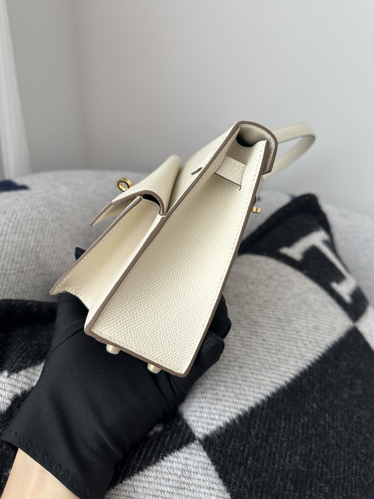 Kelly Desordre 20cm Epsom Textured Calfskin Leather CC10 Carie Milkshake White Gold Hardware