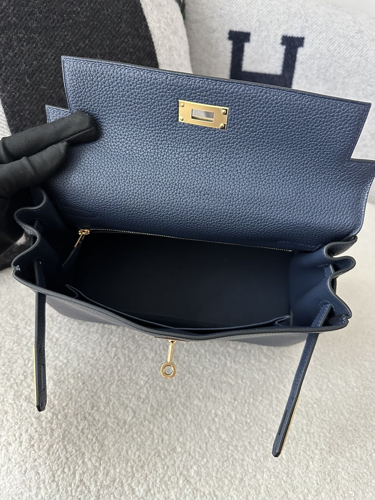 Kelly 28cm Togo Calfskin Leather CC73 Bleu Saphir Sapphire Blue Gold Hardware