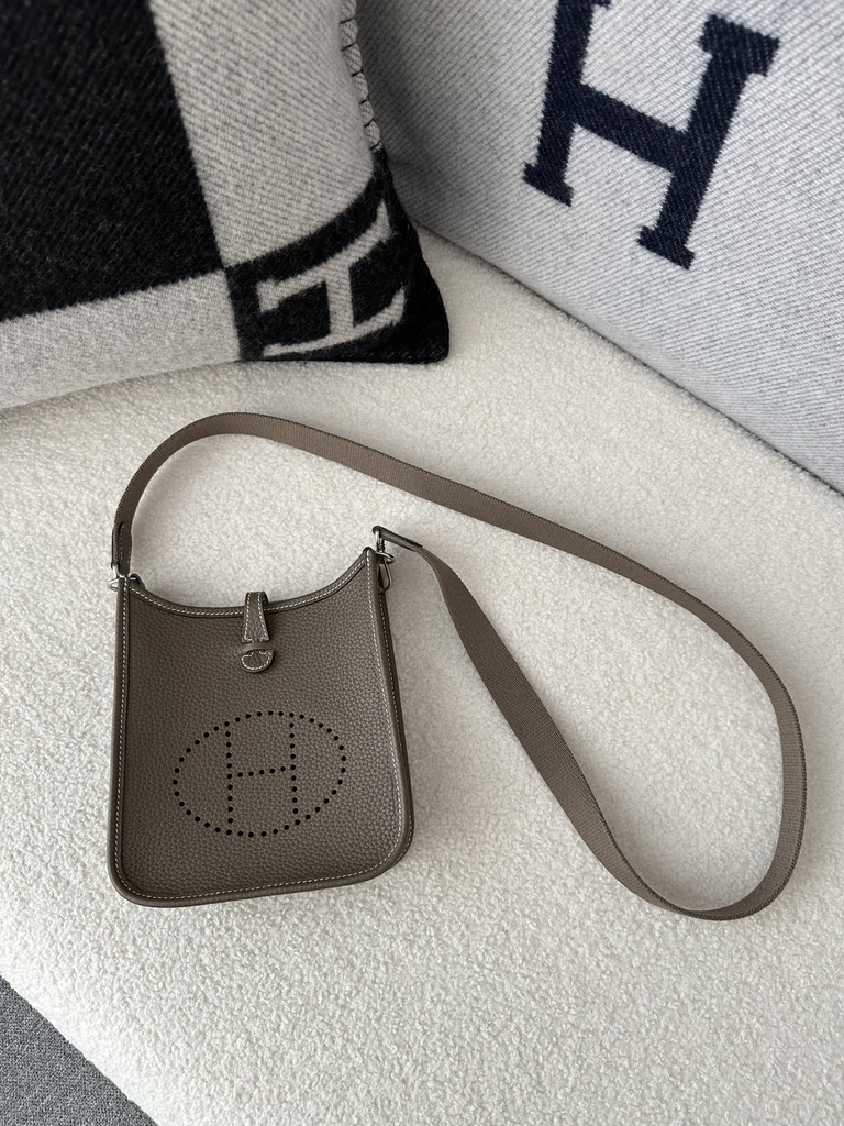 Mini Evelyne Tc Clemence CK18 Etoupe grey silver hardware