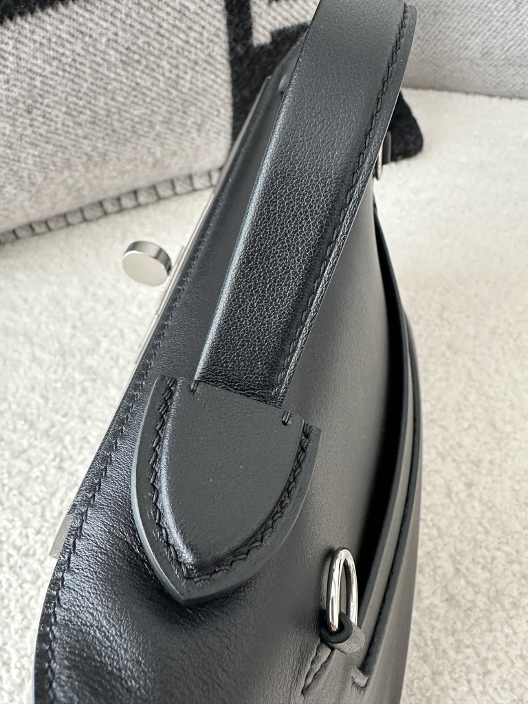2424 mini 21cm volupto Swift CK89 Noir silver hardware