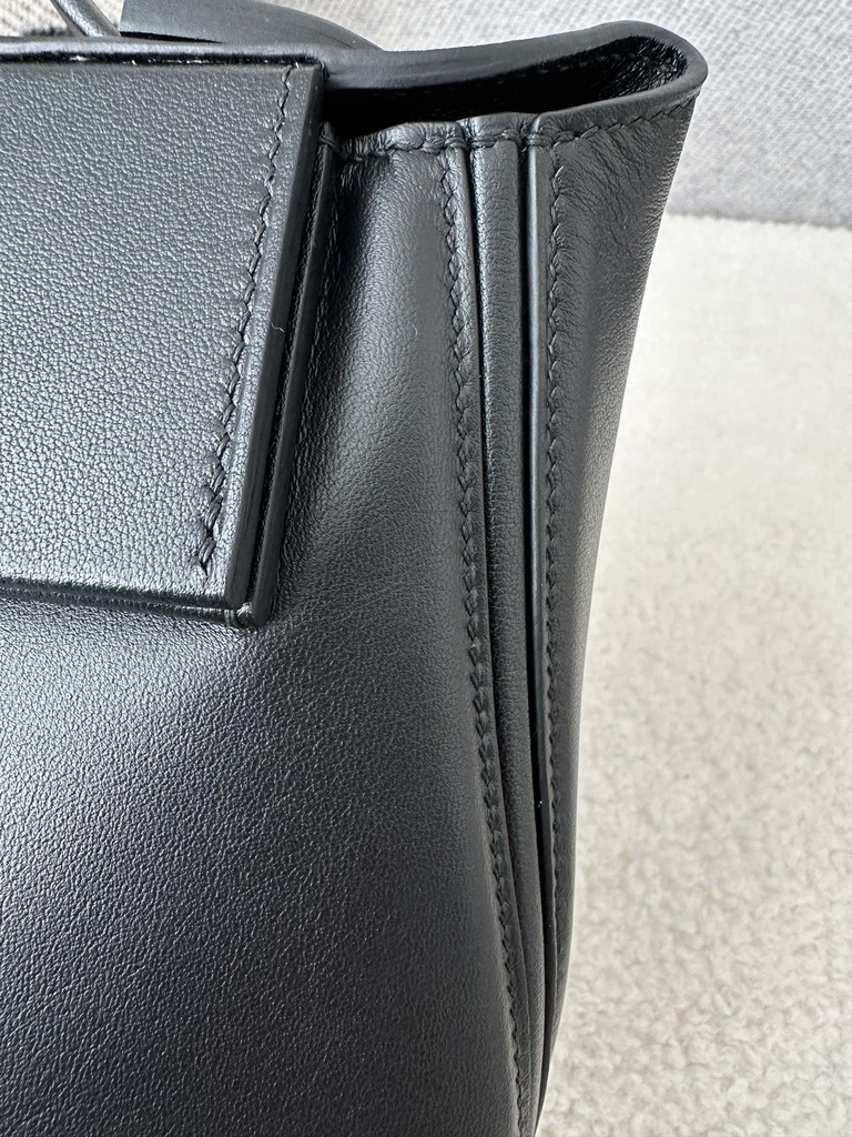 2424 mini 21cm volupto Swift CK89 Noir silver hardware