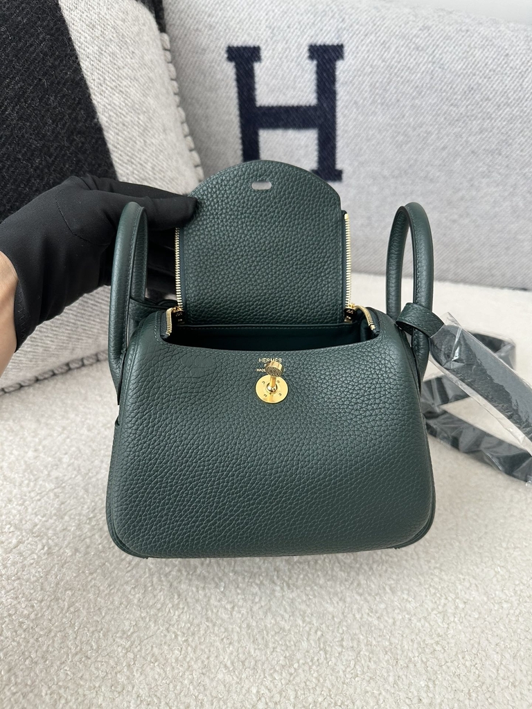 Lindy mini Tc  Clemence  6O Vert cypres  Gold  hardware