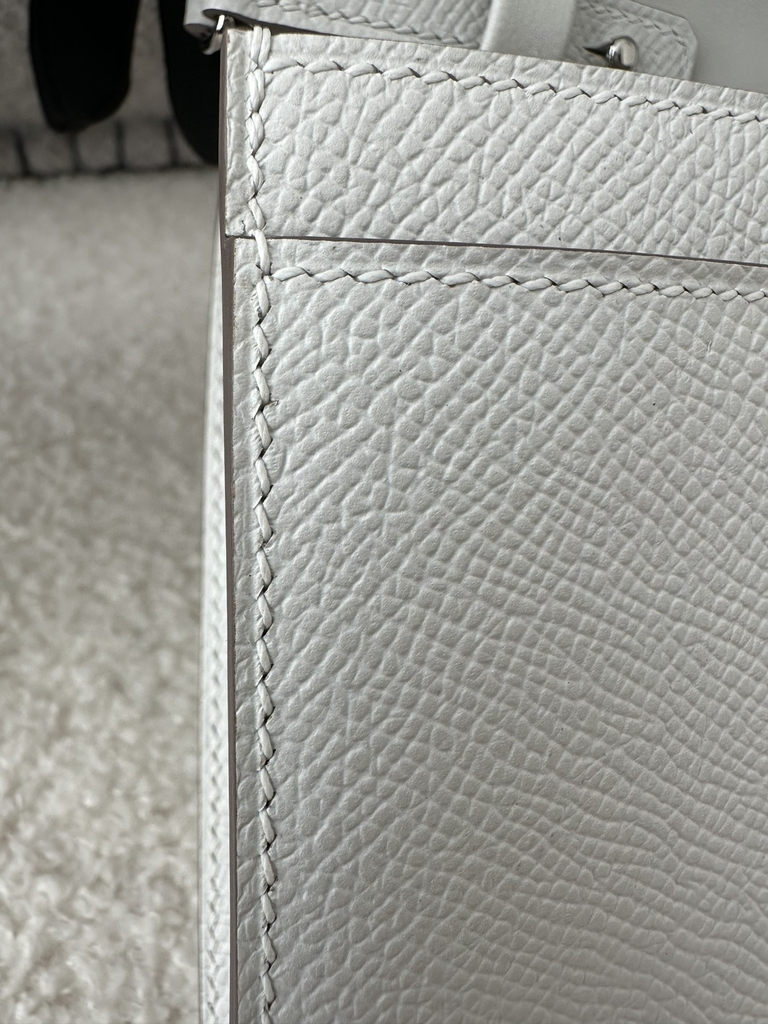 Constance to go epsom  M4  Gris pale Silver hardware