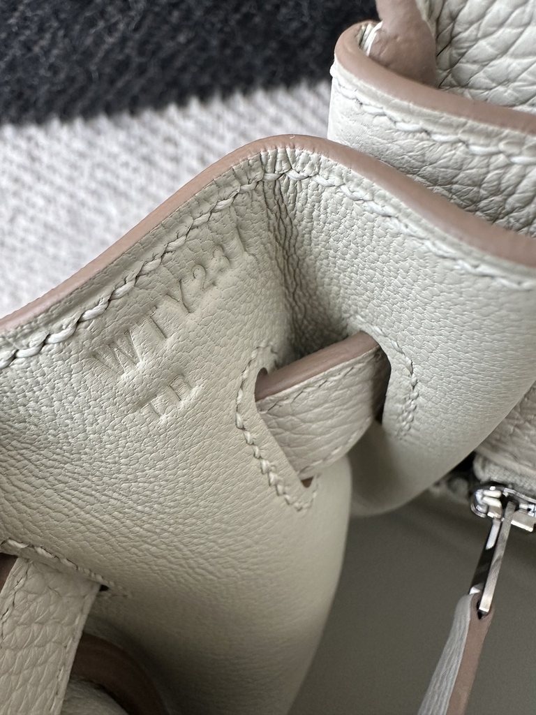 Kelly 28cm togo 8L Beton silver hardware