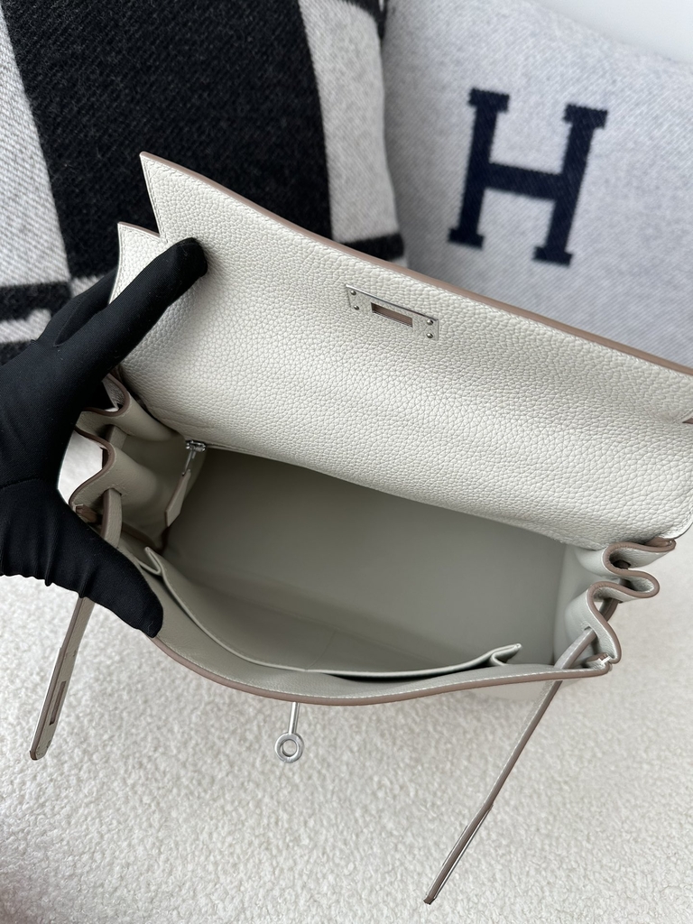 Kelly 28cm togo 8L Beton silver hardware
