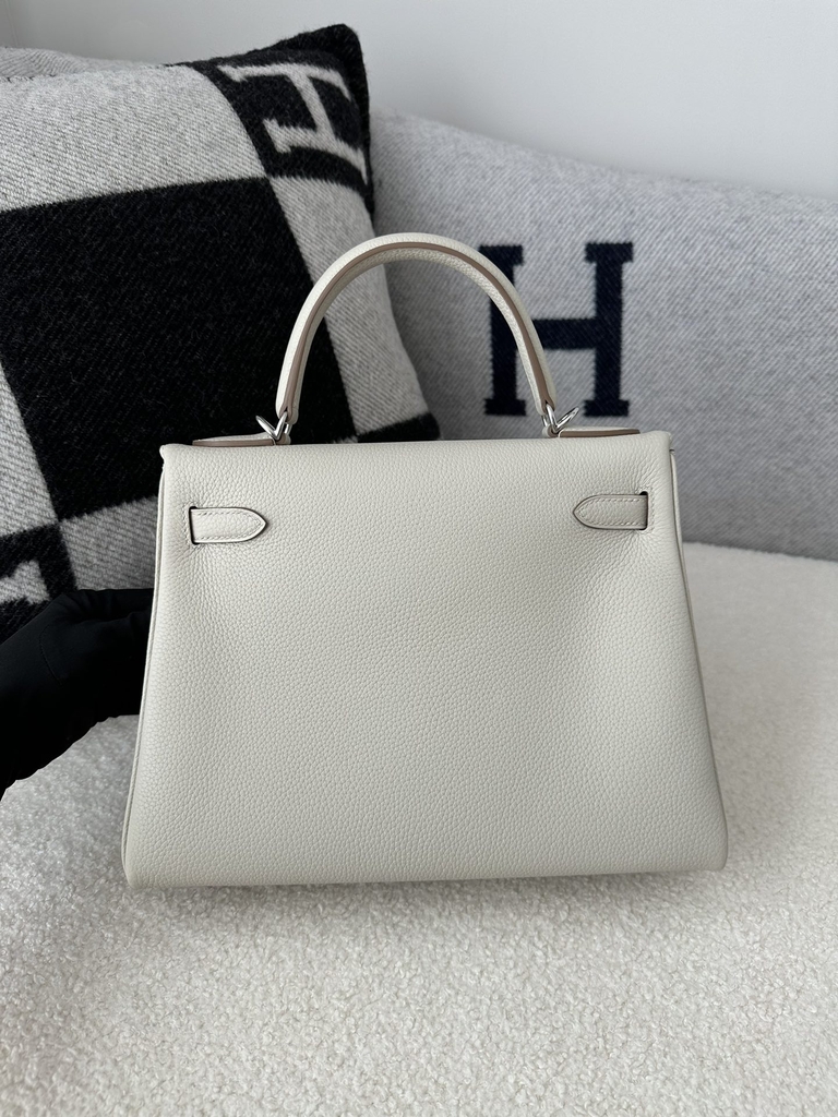 Kelly 28cm togo 8L Beton silver hardware