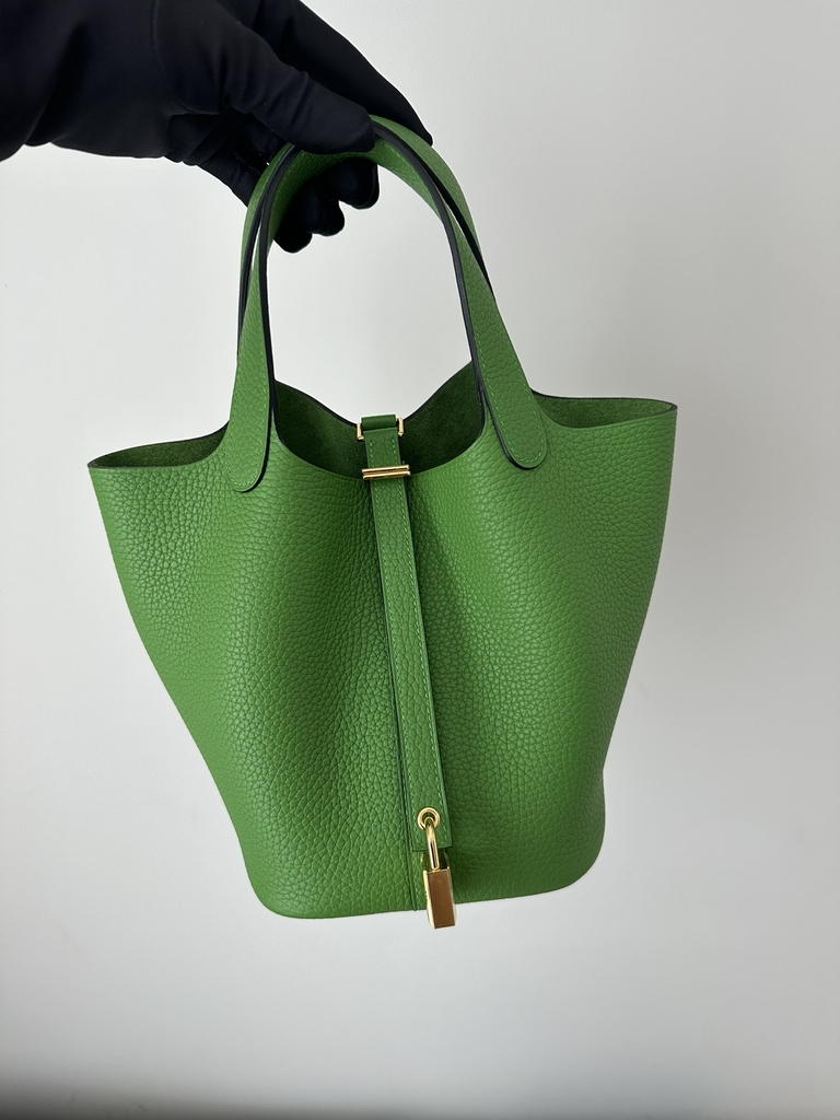 Picotin lock 18cm Clemence  A8 Vert yucca Gold hardware