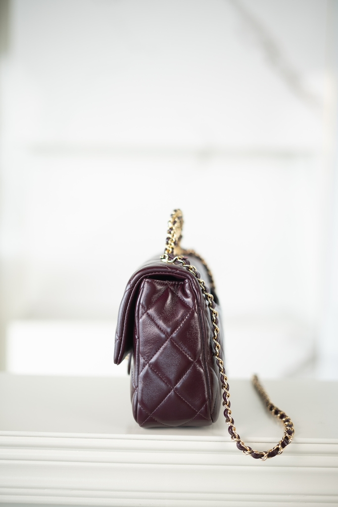 Chanel 24b Flap Bag with Chunky Chain Handle - Wine Red