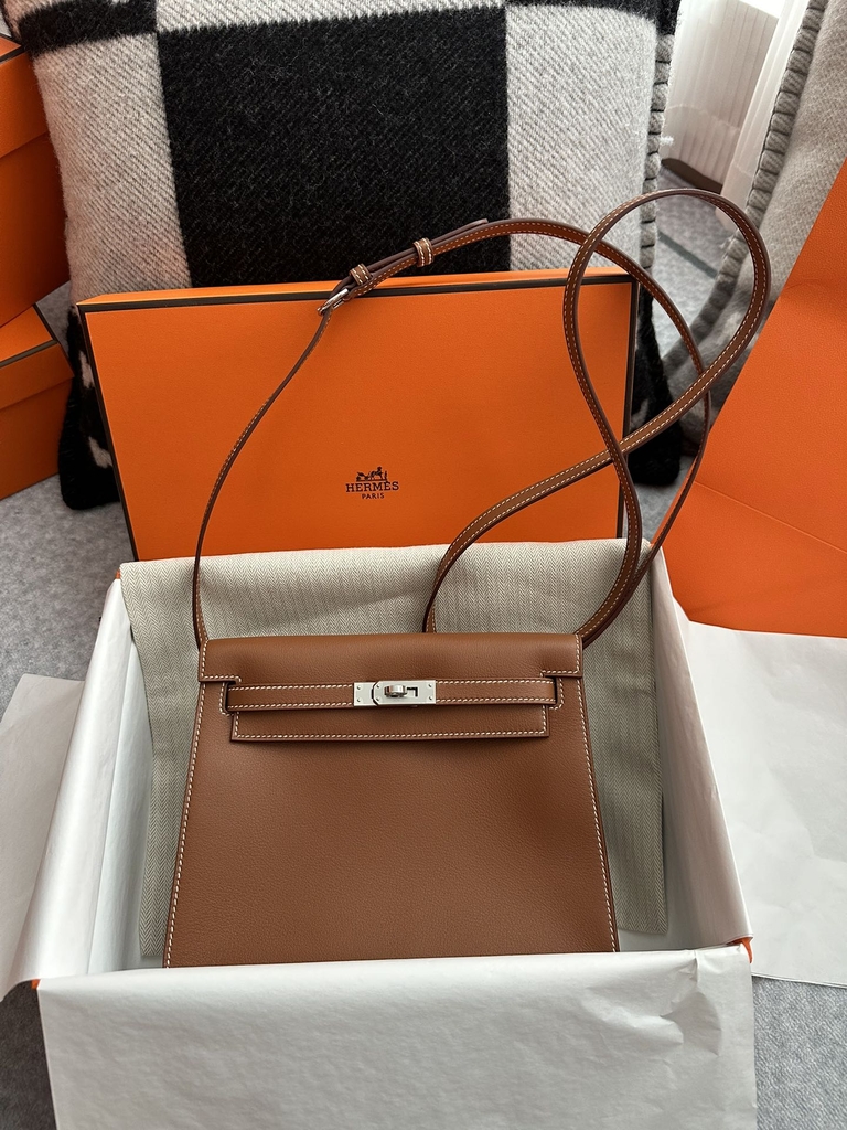 Kelly Danse 22cm Gold Brown Leather Dance Bag