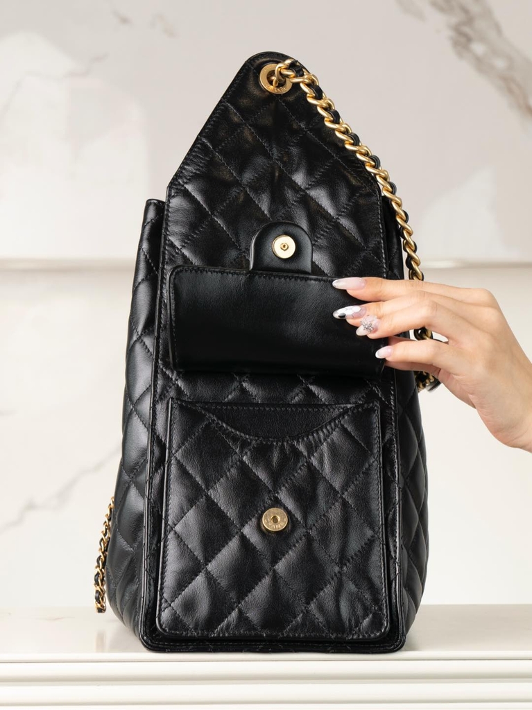 Chanel 25c Hobo Bag Black Gold Large