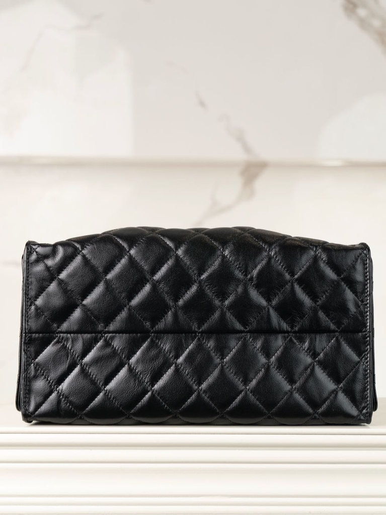 Chanel 25c Hobo Bag Black Gold Large
